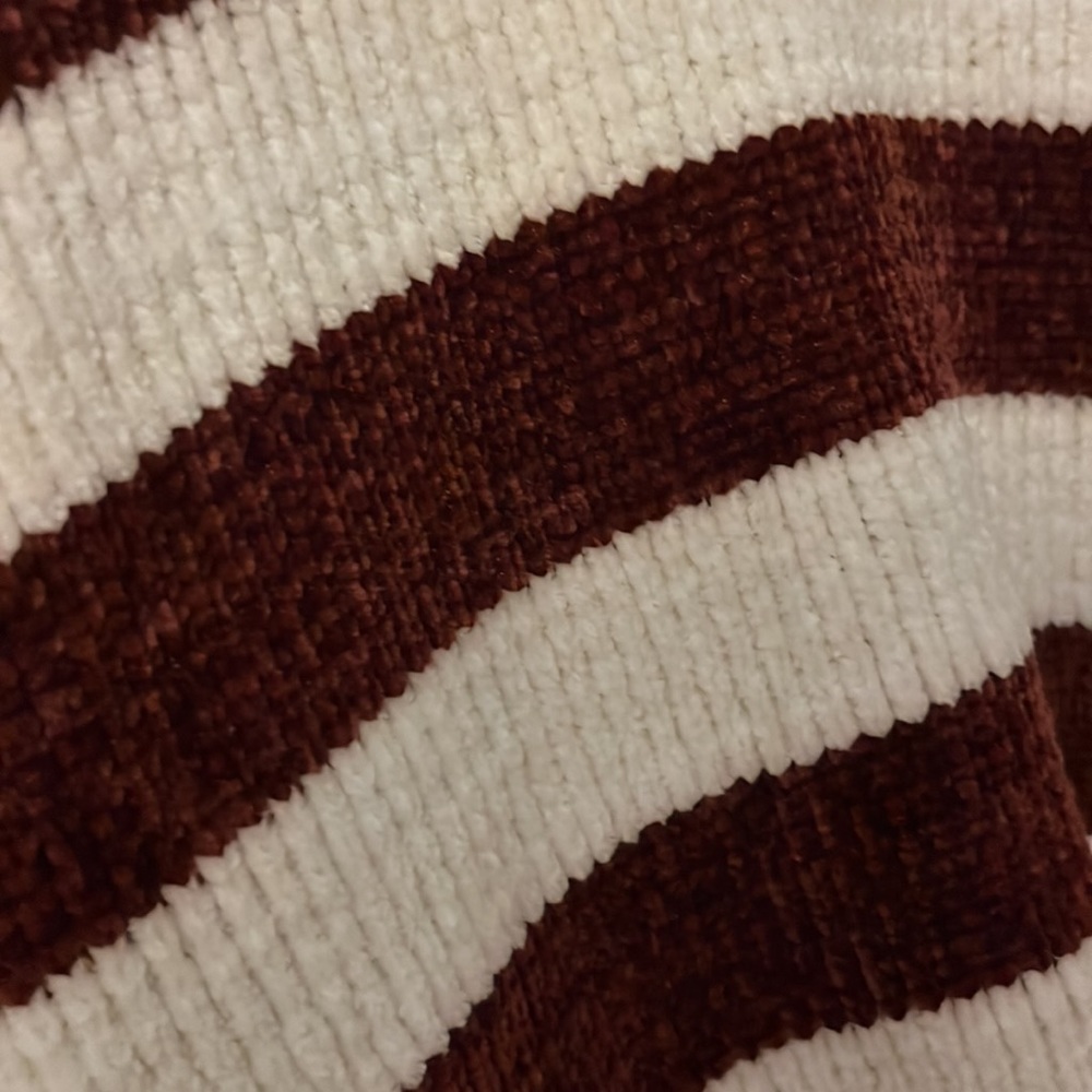 Style Me Sweater - Picture 3 of 5
